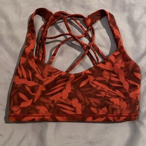 Lululemon Free to Be Bra Size 2
